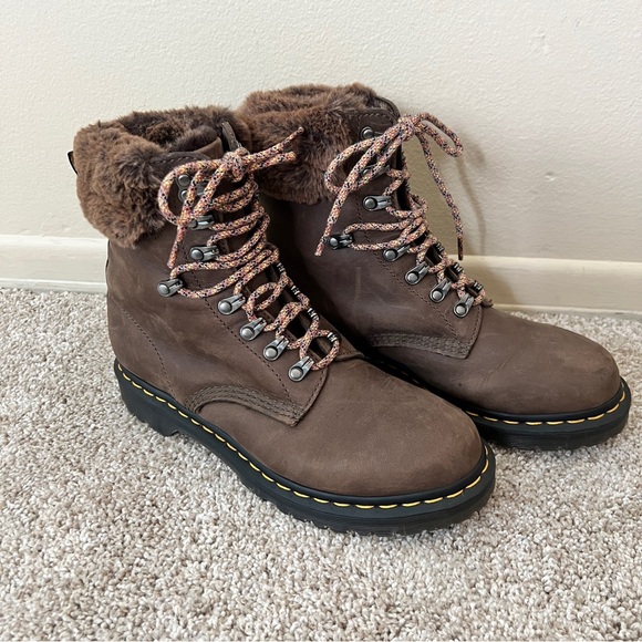 Doc Martens 1460 Serena Wyoming Boot - Picture 3 of 14